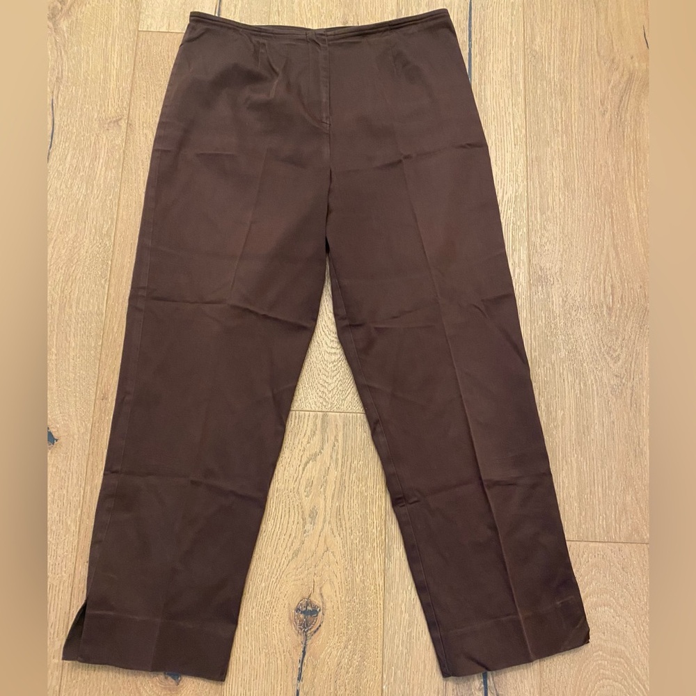 Brown figure flattering capris size 8